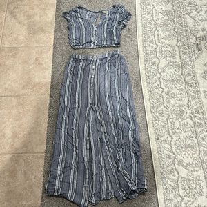 Hollister Two Piece Set: Crop Top & Skirt